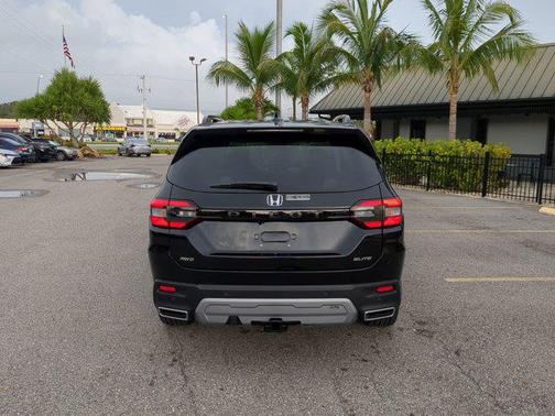 2025 Honda Pilot Elite