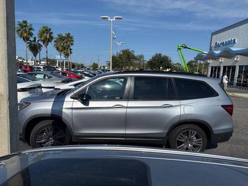 2022 Honda Pilot 2WD Sport