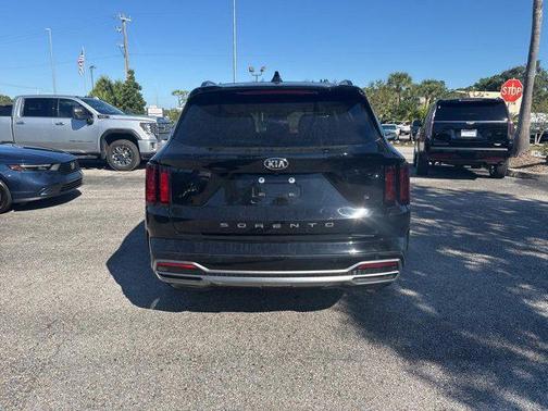 2021 Kia Sorento S