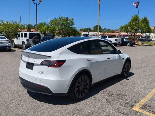 2022 Tesla Model Y Performance Dual Motor All-Wheel Drive