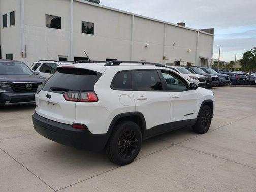 2023 Jeep Cherokee Altitude