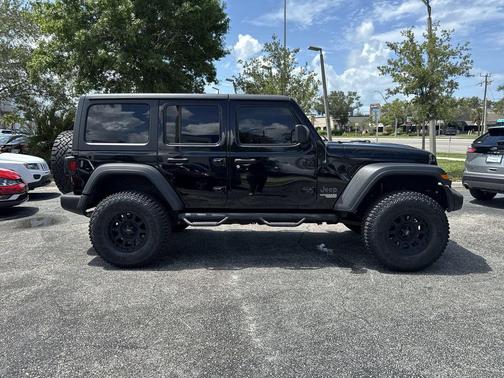 Black Clearcoat 2018 Jeep Wrangler Unlimited Sport