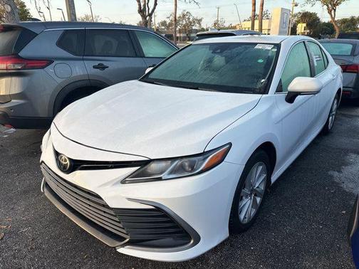 2024 Toyota Camry LE