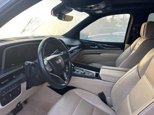 2023 Cadillac Escalade Premium Luxury