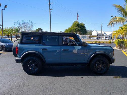 2022 Ford Bronco Black Diamond