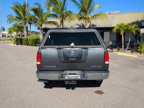 2012 Nissan Titan SV