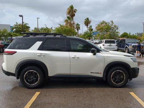 2024 Nissan Pathfinder Rock Creek 4WD