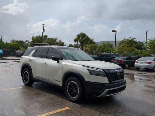 2024 Nissan Pathfinder Rock Creek 4WD