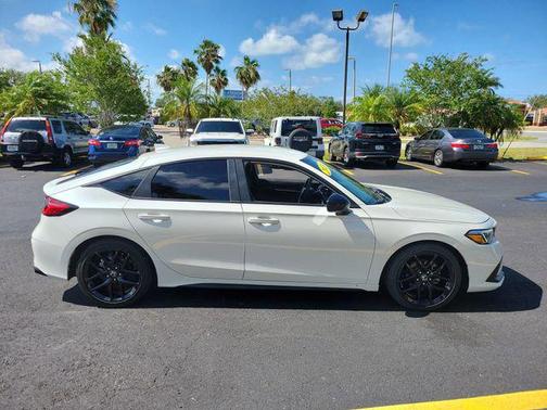 Platinum White Pearl 2024 Honda Civic Sport