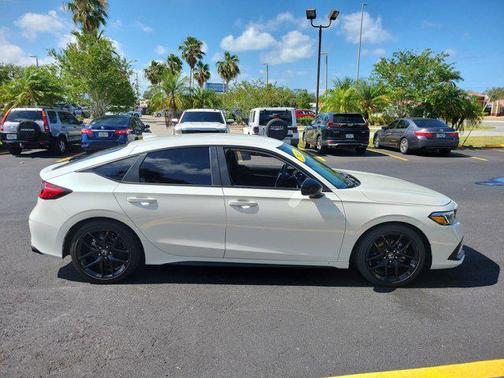 Platinum White Pearl 2024 Honda Civic Sport