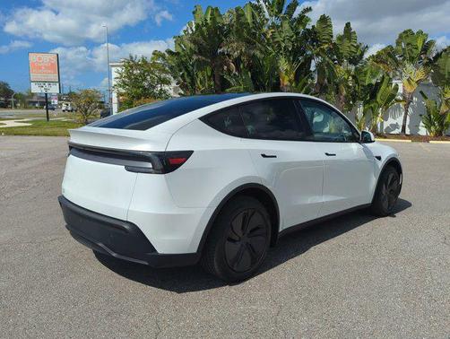 2026 Tesla Model Y Long Range Dual Motor All-Wheel Drive