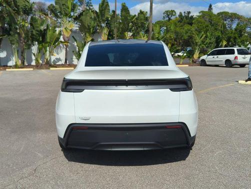 2026 Tesla Model Y Long Range Dual Motor All-Wheel Drive