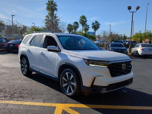 2023 Honda Pilot AWD Elite