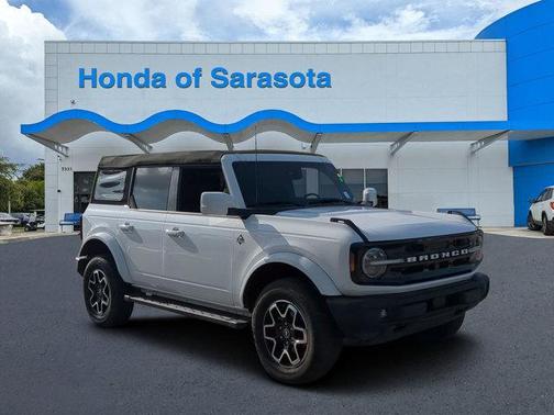 2024 Ford Bronco Outer Banks