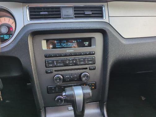 2012 Ford Mustang V6 Premium