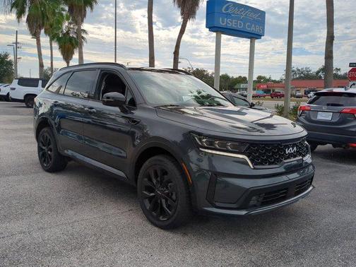 2022 Kia Sorento SX