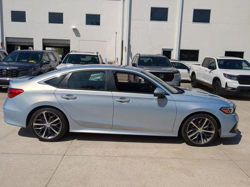 2022 Honda Civic Touring
