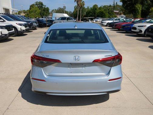 2022 Honda Civic Touring