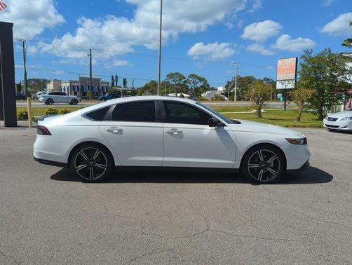 2023 Honda Accord Hybrid Base