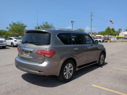 2017 INFINITI QX80 Base