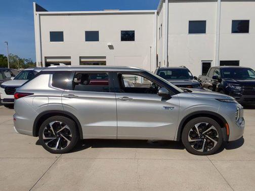 2023 Mitsubishi Outlander PHEV 40th Anniversary S-AWC