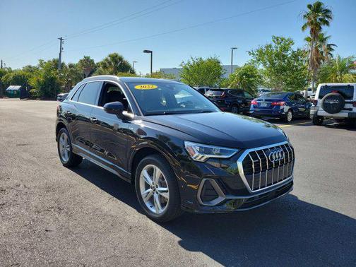 Mythos Black Metallic 2022 Audi Q3 45 S line Premium Plus
