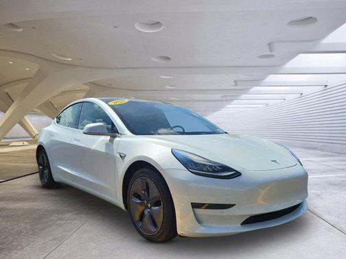 2020 Tesla Model 3 Long Range