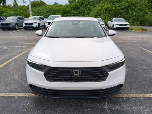 2025 Honda Accord LX 1.5T