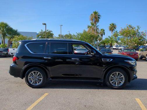 2018 INFINITI QX80 Base