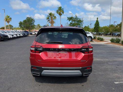 2025 Honda Pilot Touring 8-Passenger