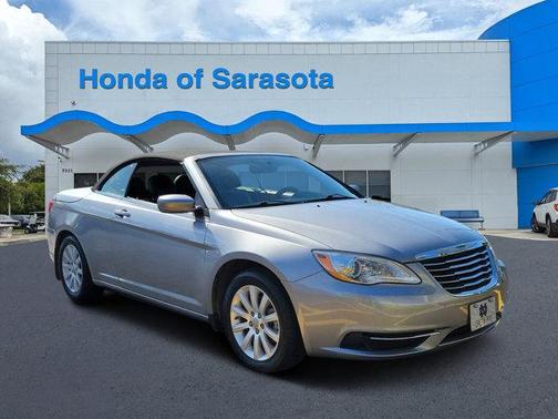 2014 Chrysler 200 Touring