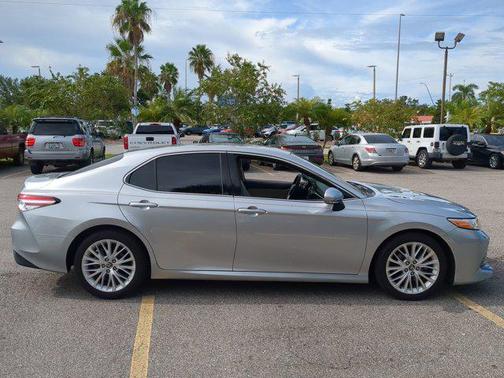 2018 Toyota Camry XLE