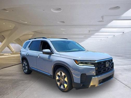 Sonic Gray Pearl 2026 Honda Pilot Elite