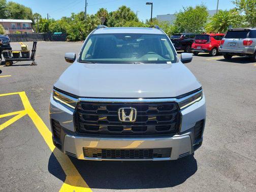 Sonic Gray Pearl 2026 Honda Pilot Elite