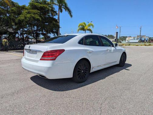 2014 Hyundai Equus Signature