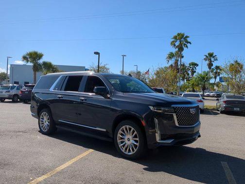 2023 Cadillac Escalade ESV Premium Luxury