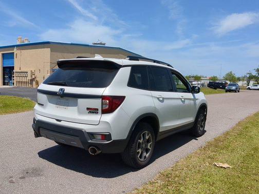 2022 Honda Passport AWD TrailSport