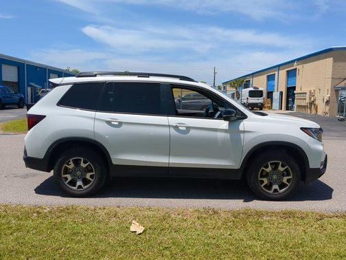 2022 Honda Passport AWD TrailSport