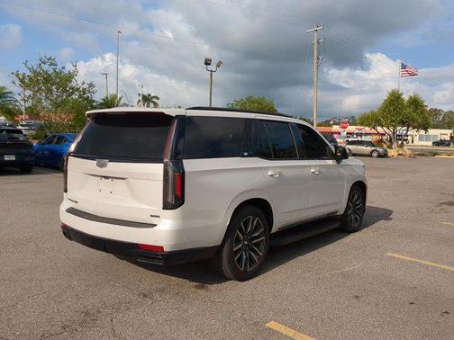 2021 Cadillac Escalade Sport