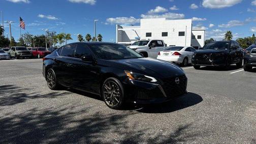 2025 Nissan Altima SR FWD