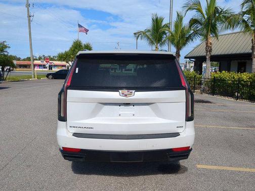 2022 Cadillac Escalade ESV Sport