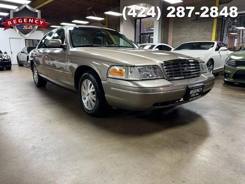 2003 Ford Crown Victoria LX