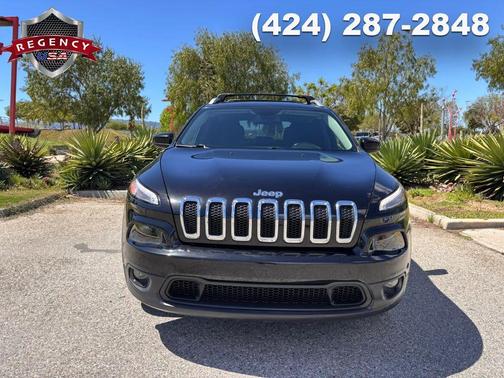 Diamond Black Crystal Pearlcoat 2017 Jeep Cherokee Sport