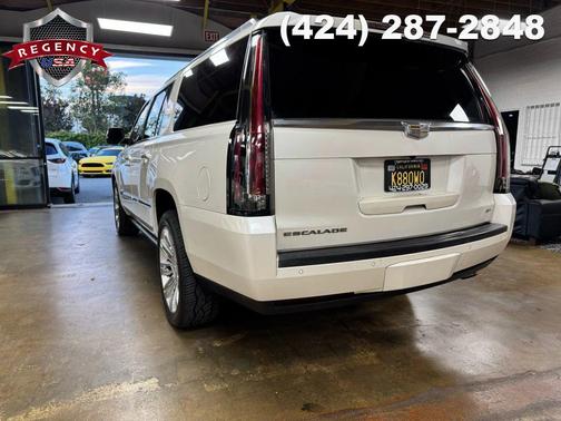 2015 Cadillac Escalade ESV Sport Platinum