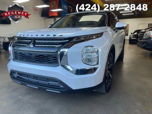 2022 Mitsubishi Outlander ES 2.5 2WD