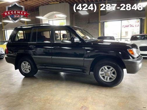 2001 Lexus LX 470 Base