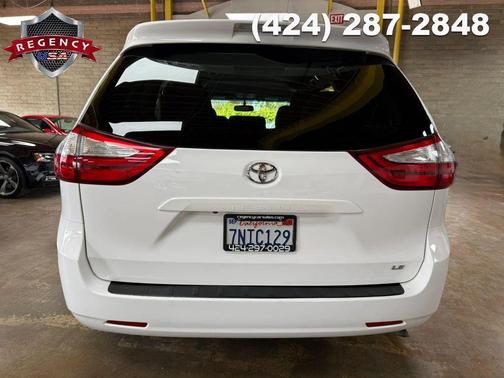 2015 Toyota Sienna LE