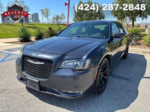 2018 Chrysler 300 S