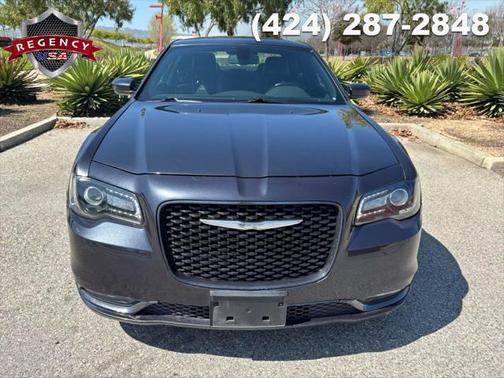 2018 Chrysler 300 S