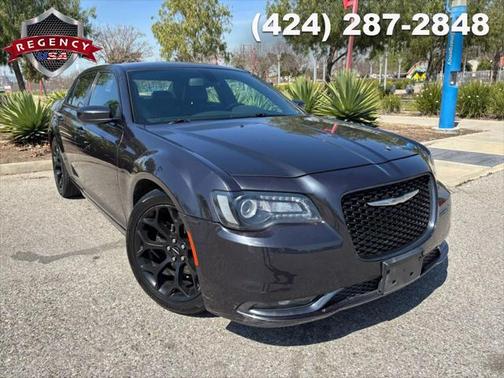 2018 Chrysler 300 S